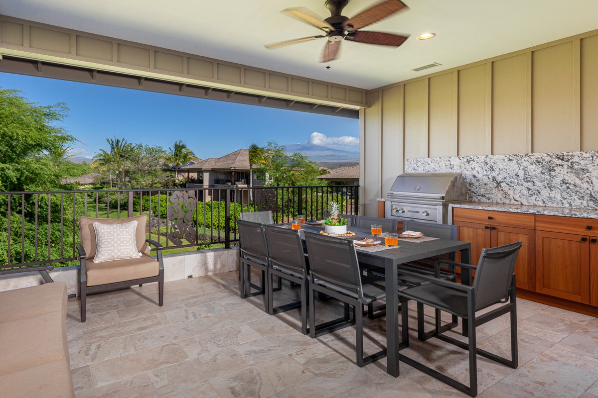 PiH: Mauna Kea Sunrise~ Hilton Pool Passes, Bikes!