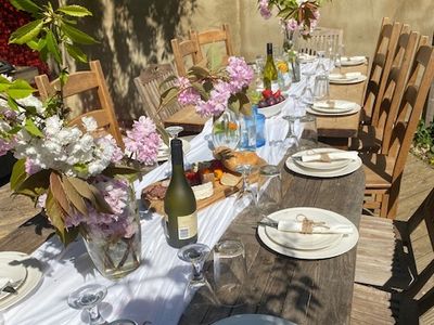 50% OFF | 5 STAR home | FREE breakfast + parking