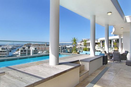 Photo 4 of Juliette 703 accommodation in V&A Waterfront, Cape Town with 3 bedrooms and 3 bathrooms