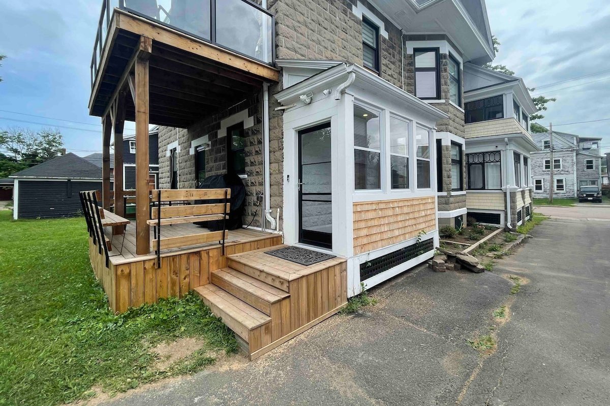 Beautiful Historic Upgrade Main gallery image 5