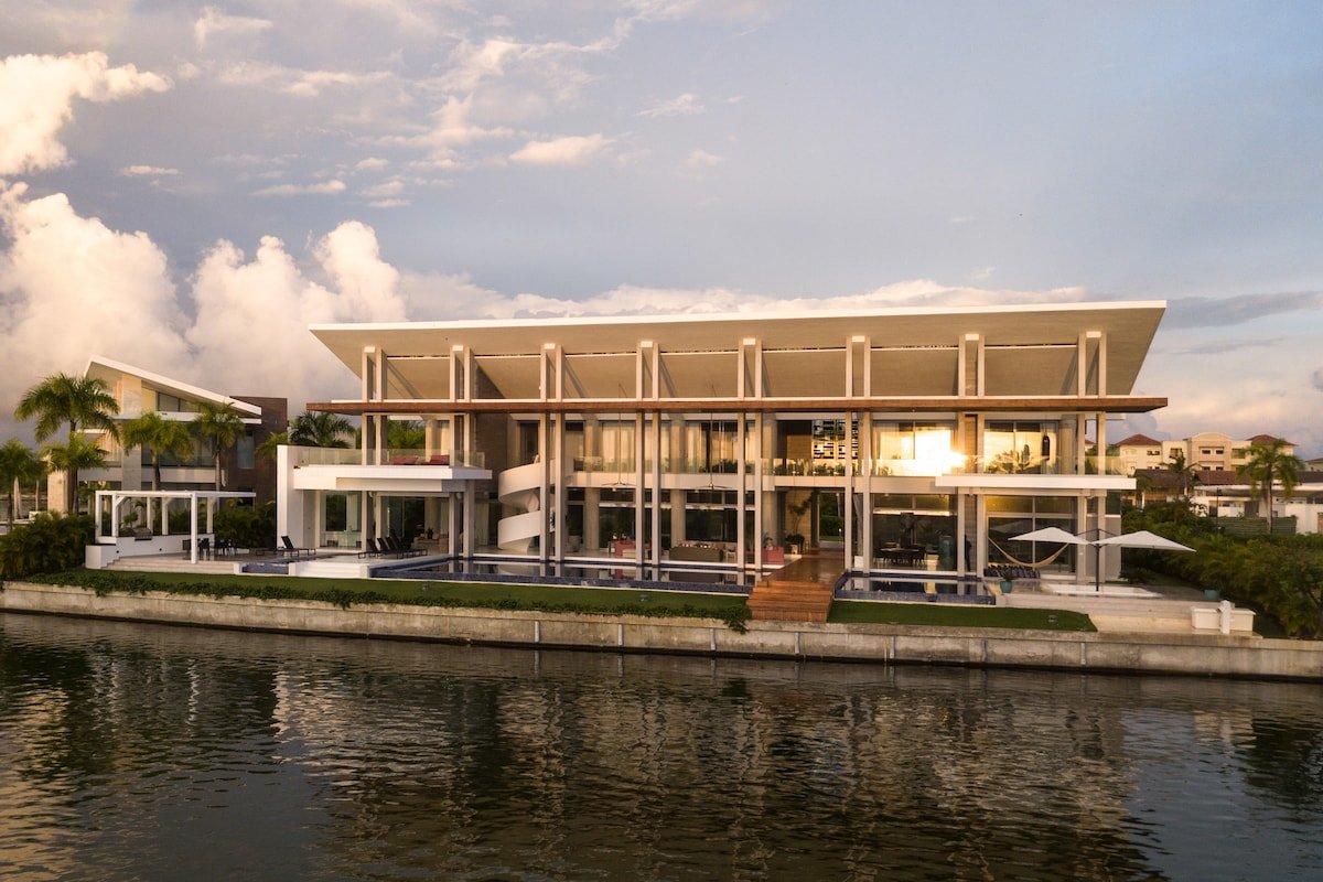 Luxury Retreat: Stunning Villa Cap Cana