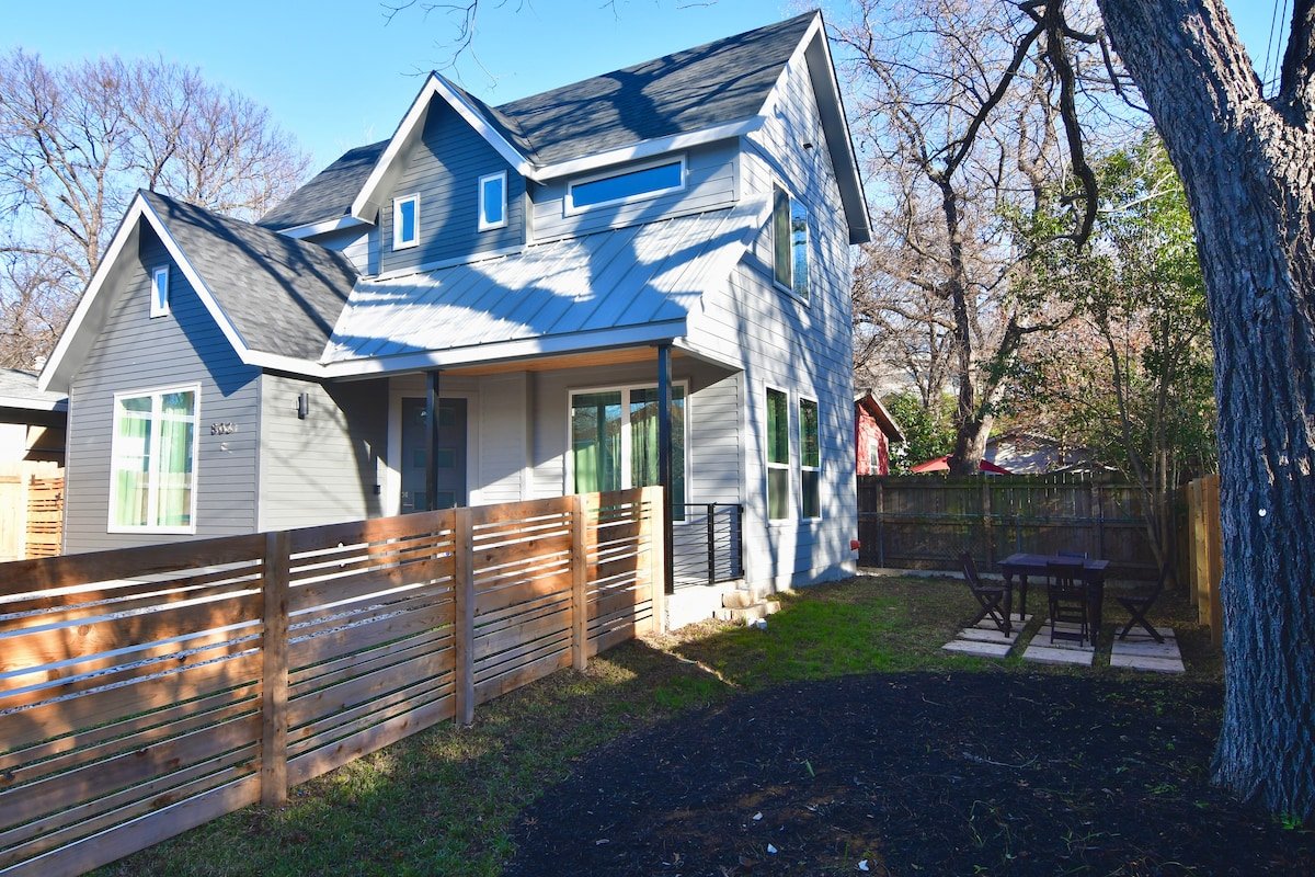 UT Home with FREE breakfast & late checkout gallery image 5