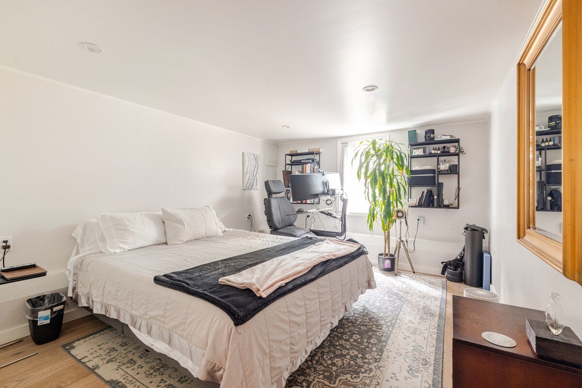 Luxury SoMa Home & Secret Garden; mins Moscone/SFO gallery image 4