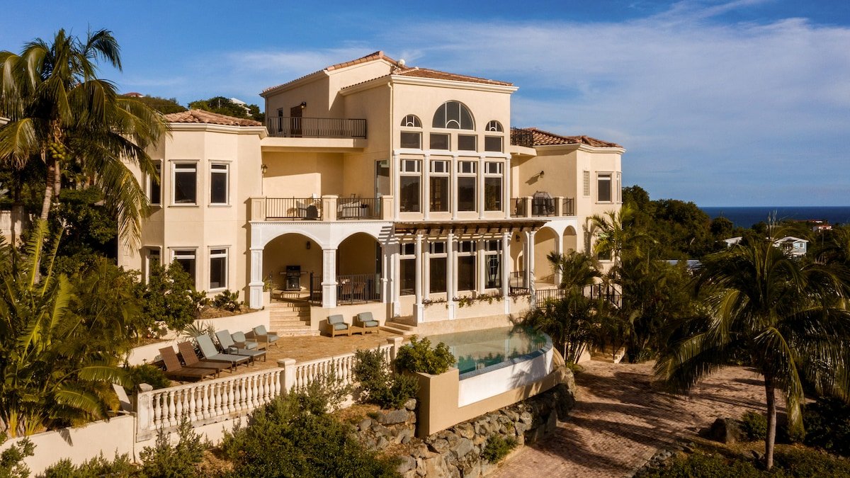 Frangipani Villa at The Hills