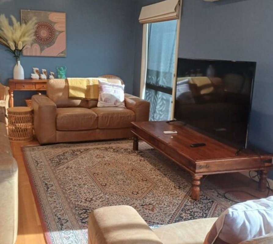 The Sandcastle:6 Bdrm-Great Location ! gallery image 3