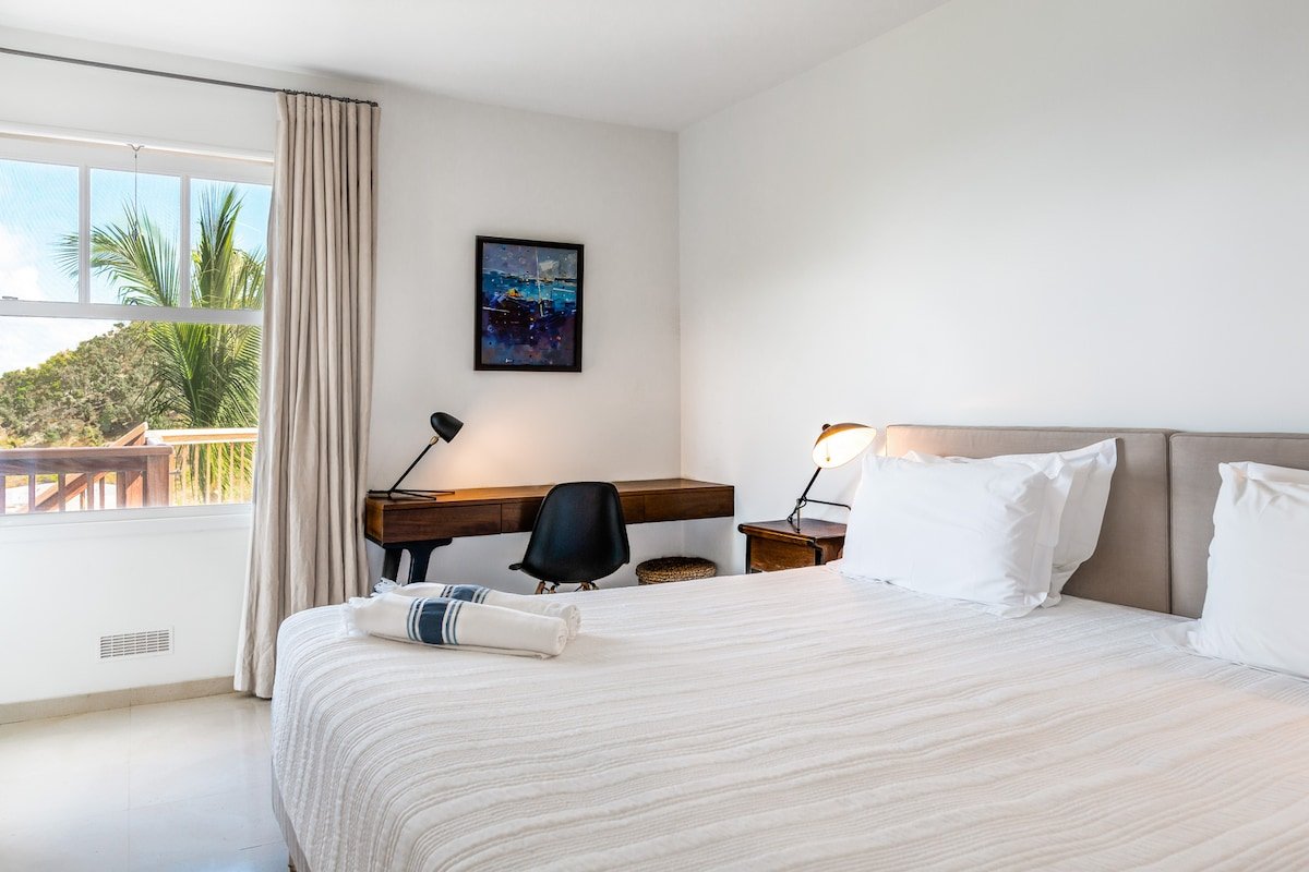 Acai gallery image 5