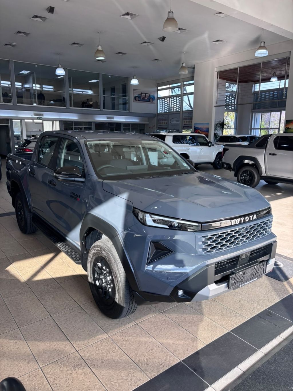 TOYOTA HILUX 2.8 GD-6 RAIDER 4X4 A T P U D C for Sale in South Africa