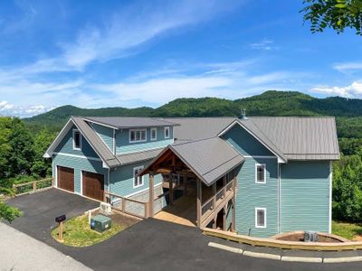 Massive Mountain Retreat | 12 Mi to Asheville