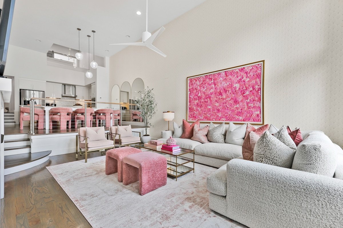 Nashville Girls Trip – 2 mi to Broadway/8 Beds! gallery image 5