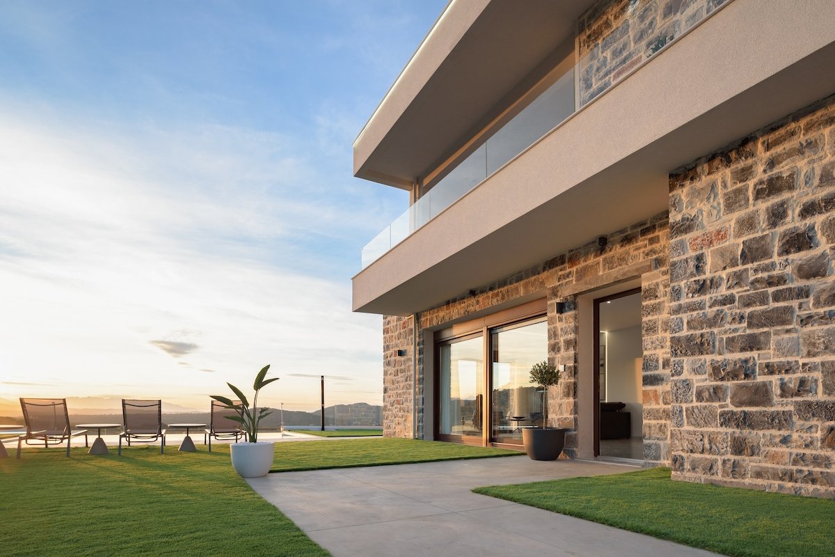 Sweet Sunshine Villa, with 2 Pools & Playground gallery image 3