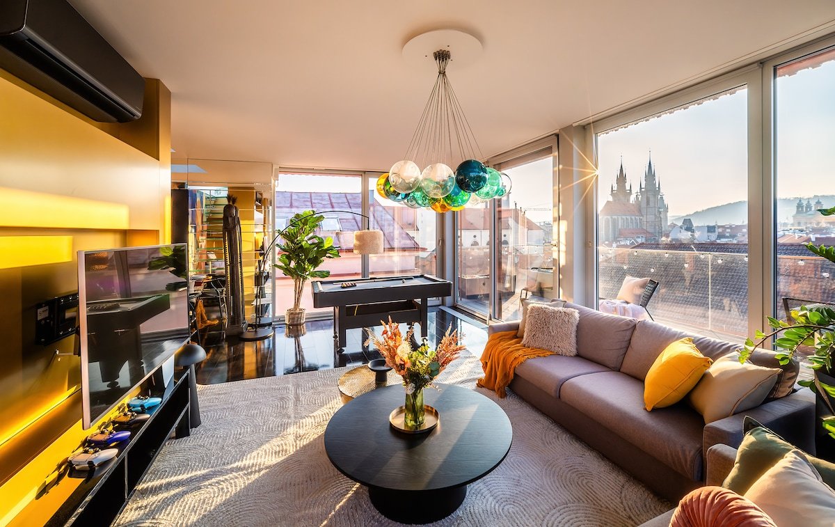 6BR Billionaire’s NEST HOT TUB + 3 teraces gallery image 4