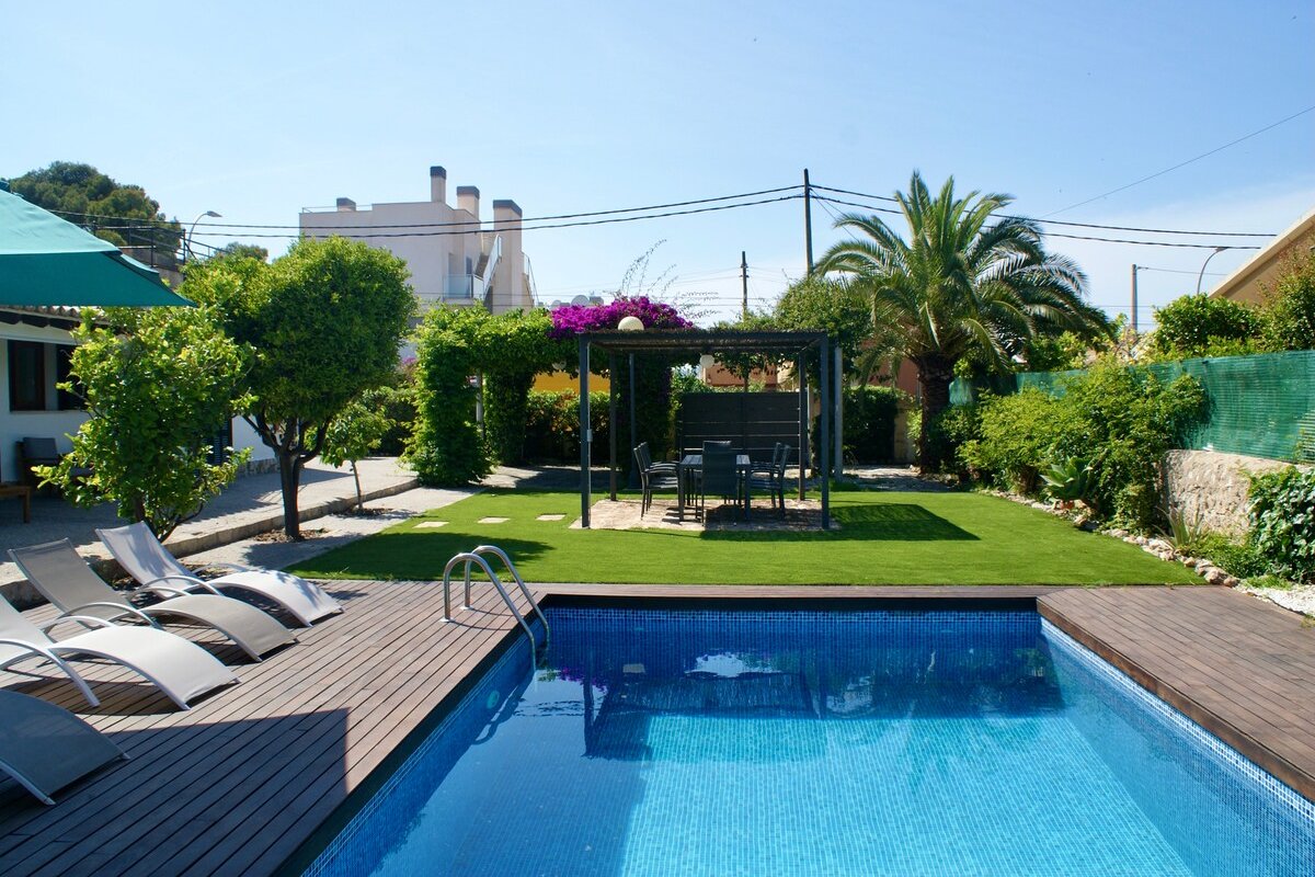 Traditional Villa, 5 bedrooms & swimming pool gallery image 4