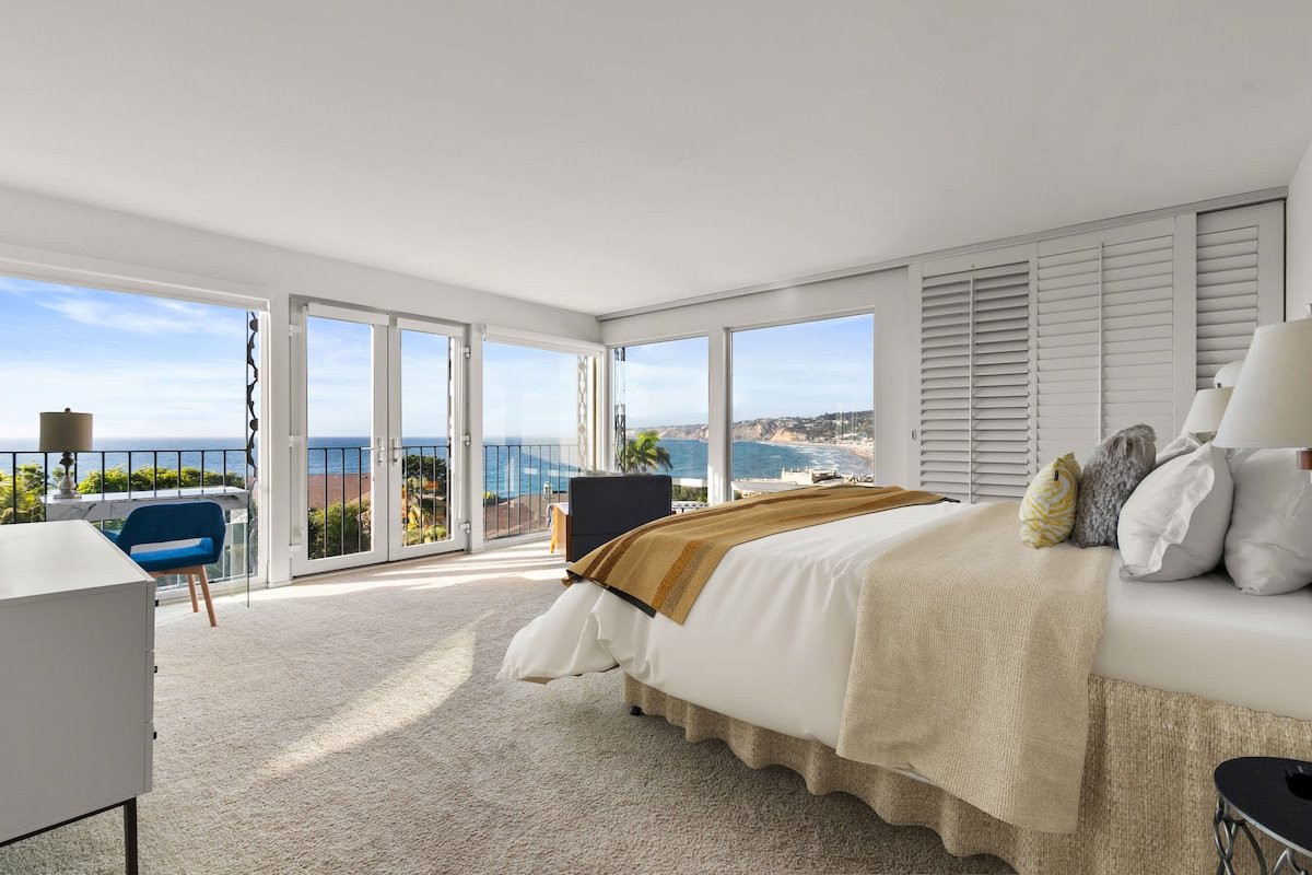 Sea Serenity, Coastline Views and Pool gallery image 4