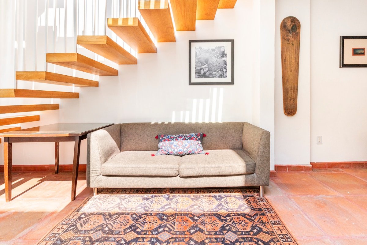 Stylish house with private pool gallery image 3