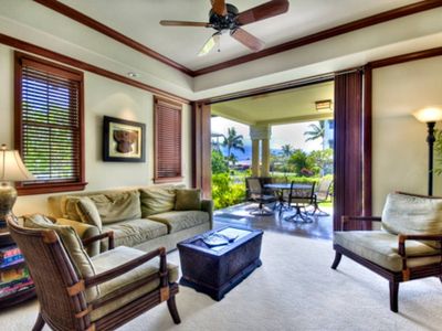 2 Luxury Beach Front Villas in Kolea! 15 Guests!