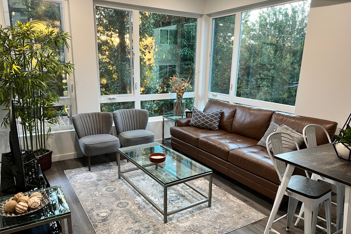 Cherry Blossom on Cherry Hill: 3 bd/3 bth. Seat U