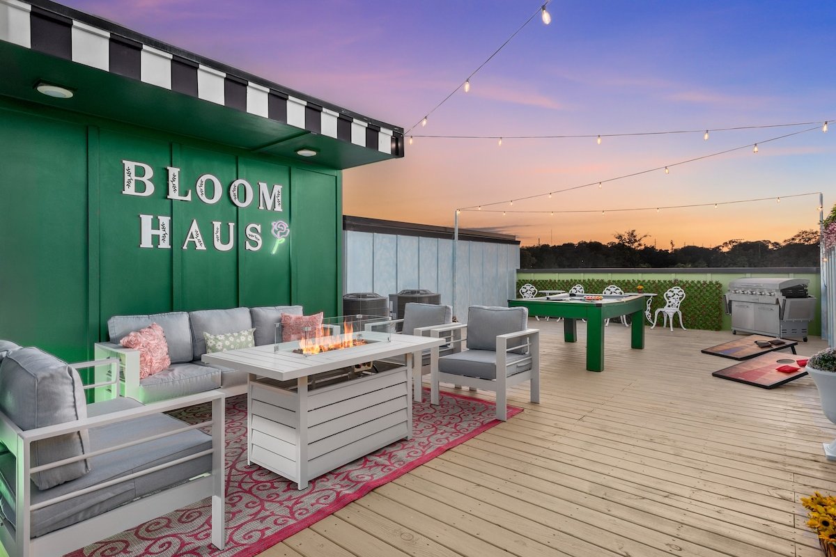 Floral Luxe Oasis | Private Rooftop Near Broadway gallery image 2