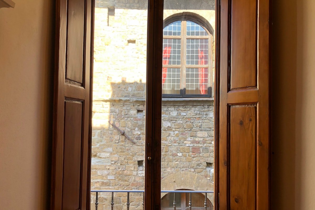 FORTE TOWER centro storico 2 min da Ponte Vecchio gallery image 3