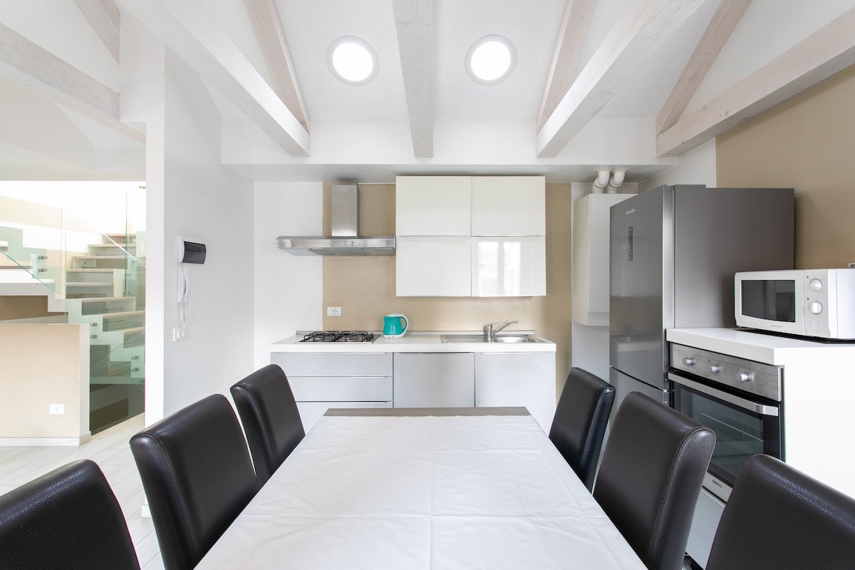 Corte del Tintor 2103 with rooftop terrace gallery image 3