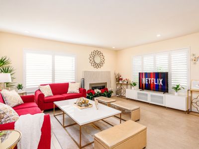 7 Bedrooms • Near Disneyland • Perfect for Groups