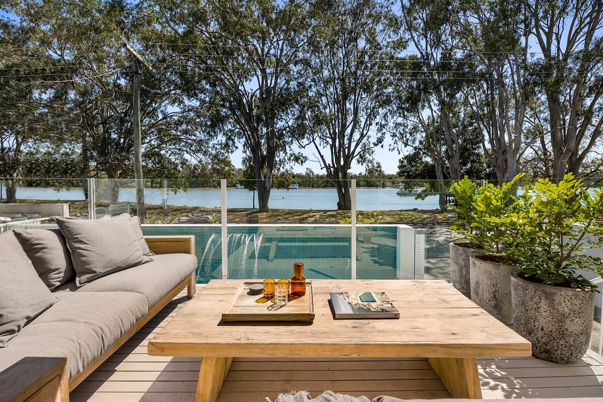 River House on the Esplanade gallery image 2