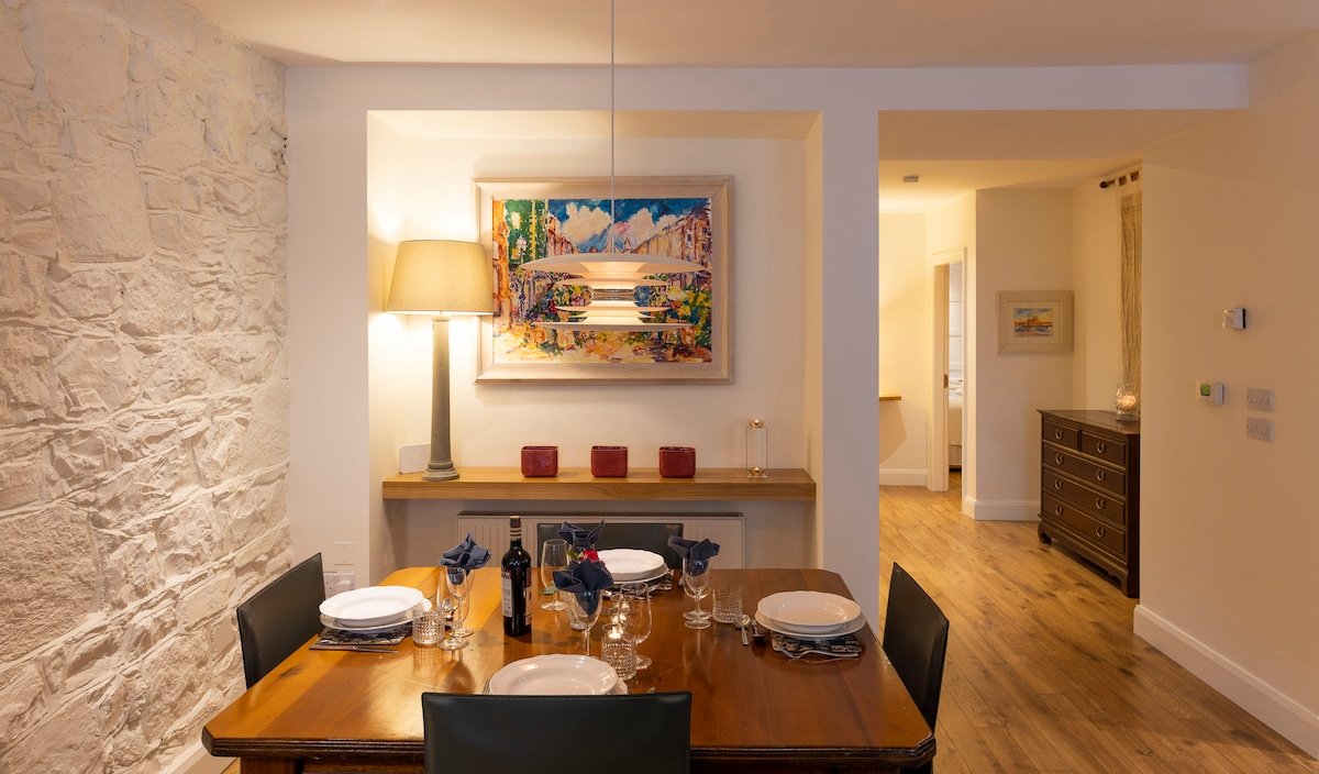 2 Bed Apartment in Georgian Dublin gallery image 5