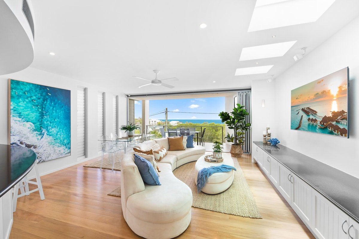 Sea La Vie @ Sunrise Beach by Your Perfect Host gallery image 5