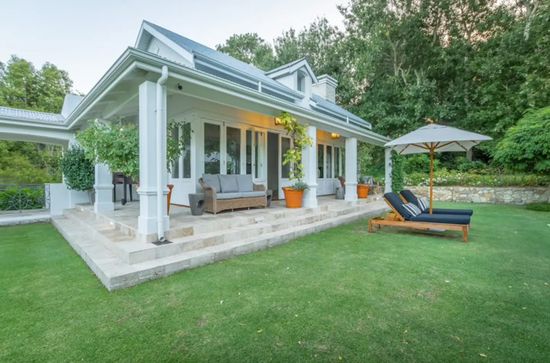Constantia Leafy 3