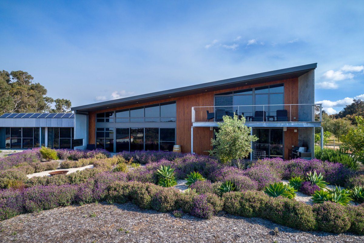 Balmoral I Private Properties