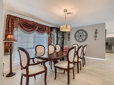 New Renovated Villa *Pool* Near Strip*Convention