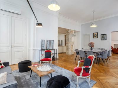 Charlie – Furnished apartment 260m² Downtown Lyon