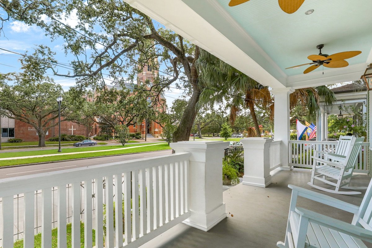 Classy Upscale Home | Perfect Uptown Location gallery image 4