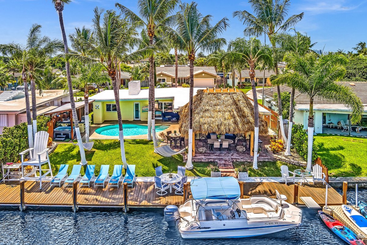 Tropical Resort! 1mi BEACH+HTD Pool+SPA+Boat Rntl!