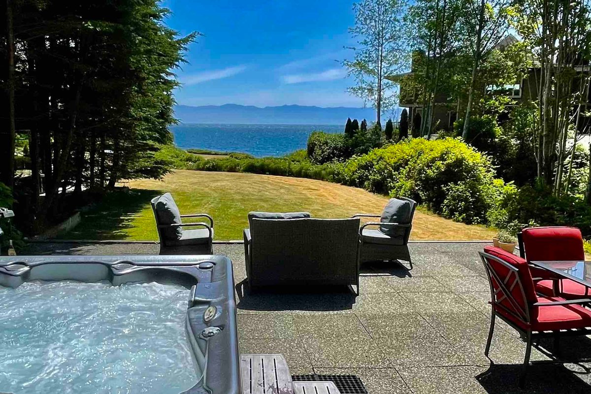 Points West OceanfrontResort 3bed OceanPoint House