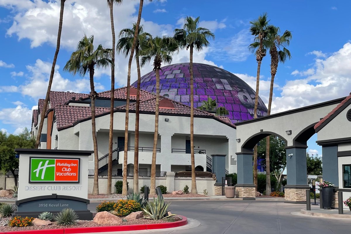 Las Vegas Getaway ~ Formula1~next door to Sphere