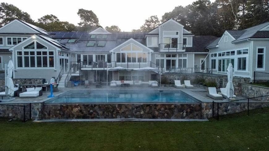 Luxury home with 2 pools on the water. RPMS081 gallery image 2