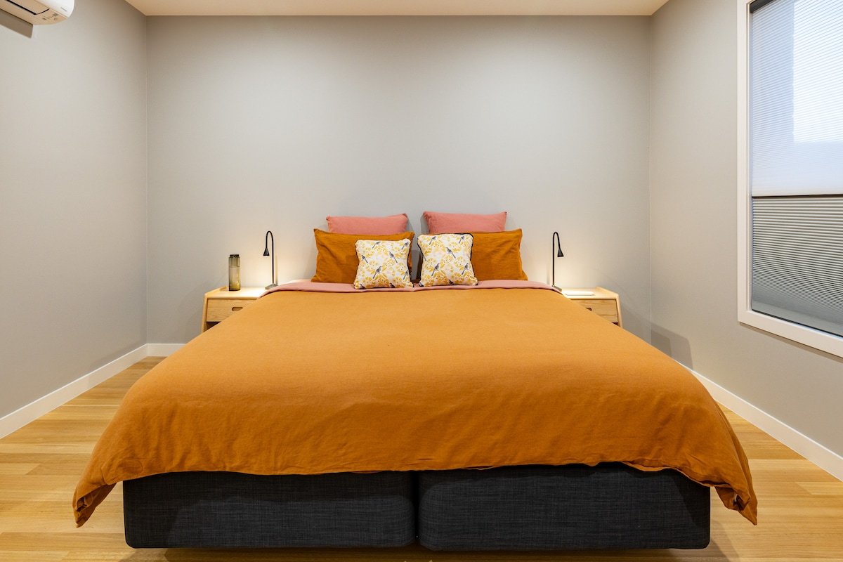 Samphire – quiet but central gallery image 4