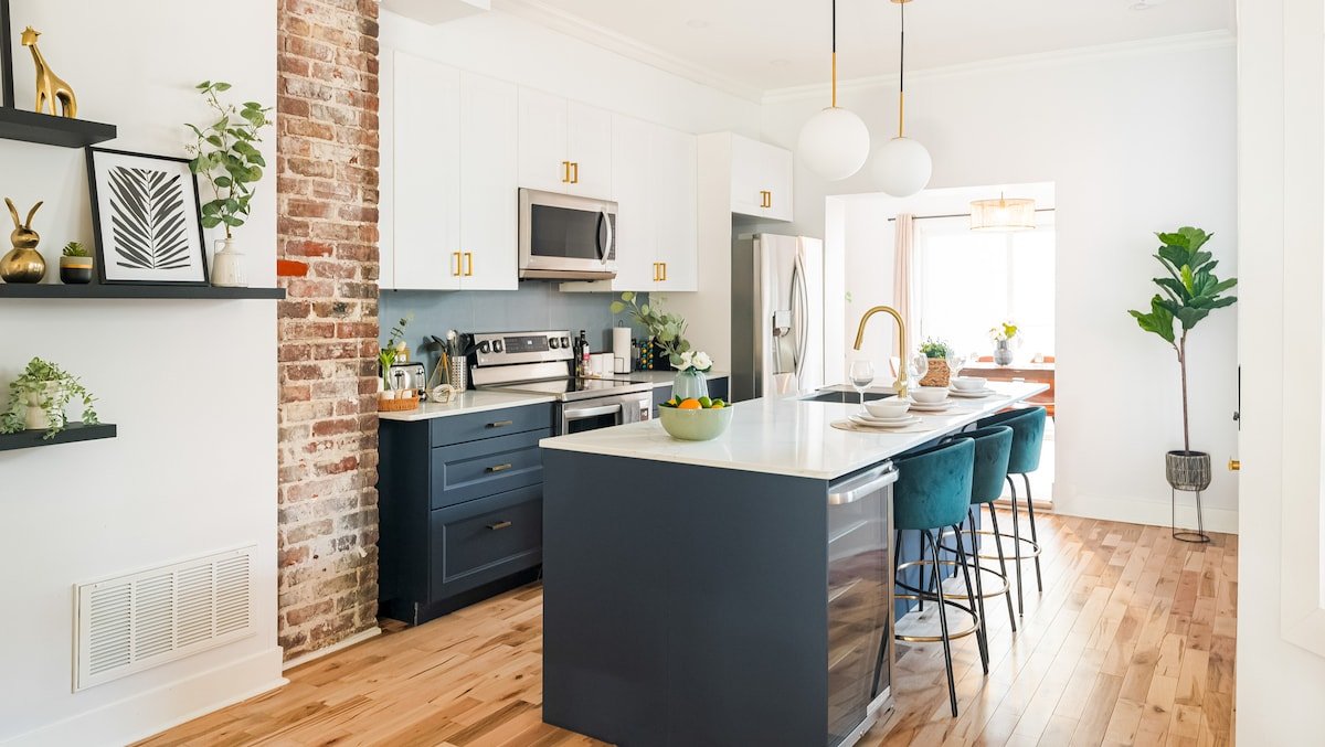 Maison Charlevoix – Luxury 3BR Condo on the Canal gallery image 3