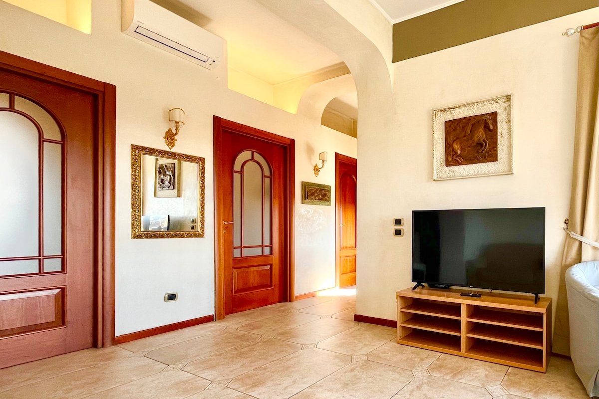 Suite with View • Elevator • A/C • Wi-Fi gallery image 5