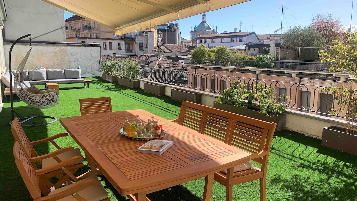 2 Bedroom Apartment with Terrace – 6 Guest – Duomo gallery image 2