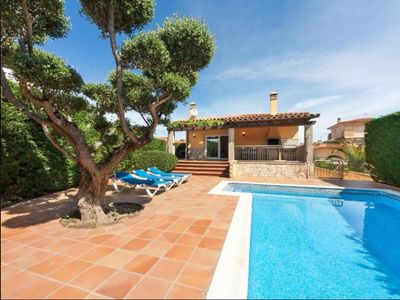 Magnolia l’Escala 1, casa con piscina y barbacoa