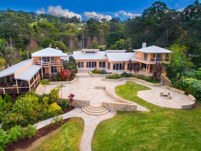 Bay Vista Retreat – aircon, spacious, unique