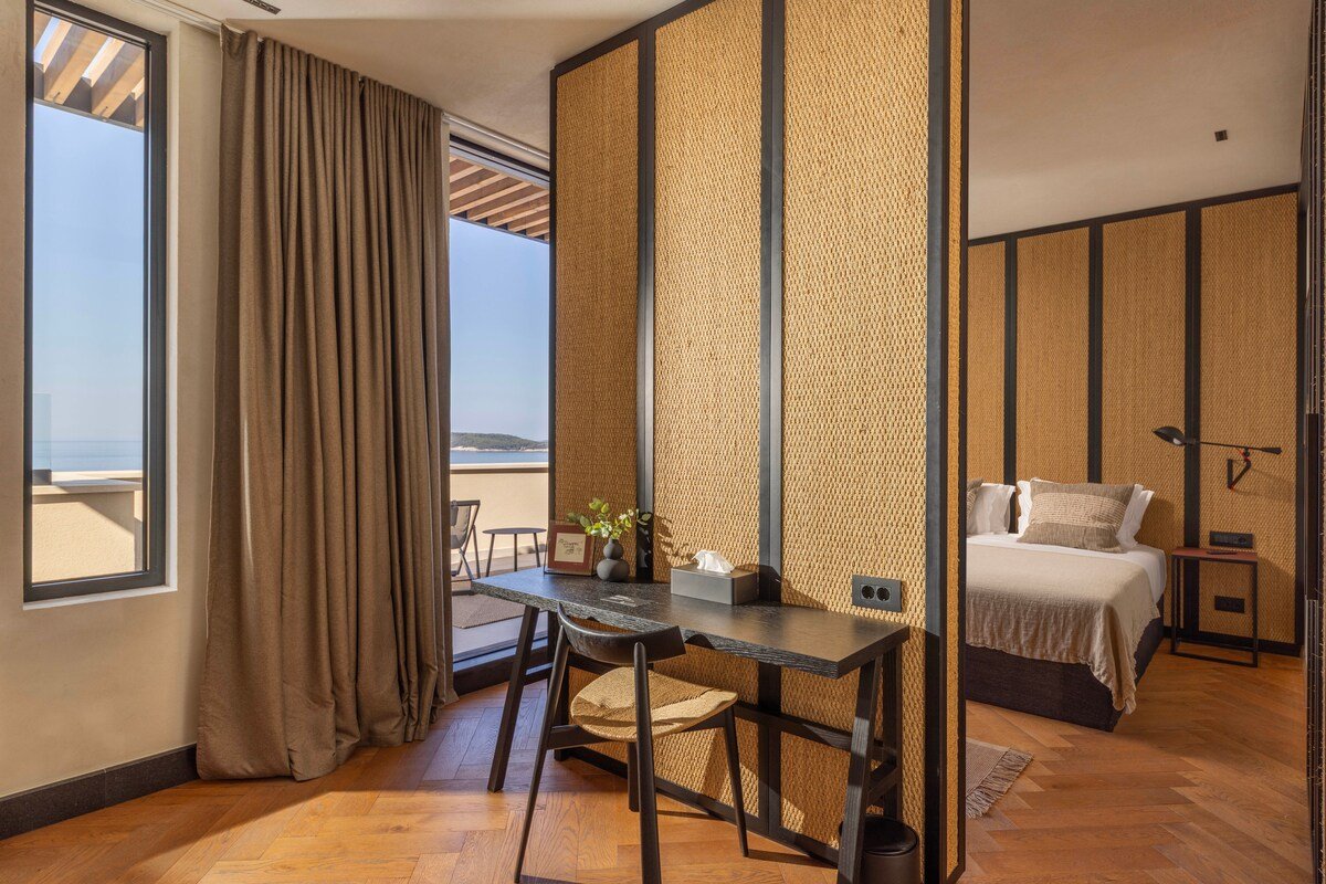 Beachfront, Gym, Sauna | Villa Atreeum Excelsior gallery image 3