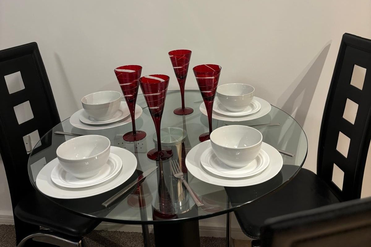 Intimate Stay @ 28 gallery image 5