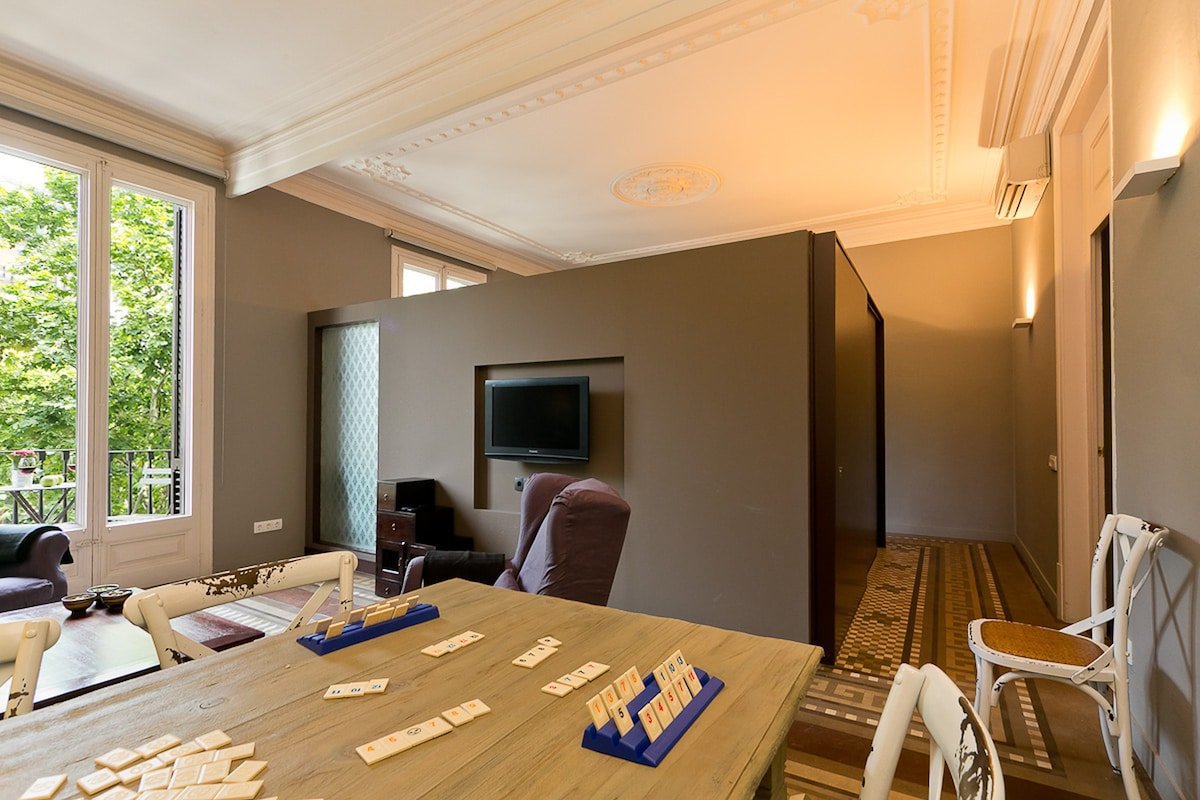 Luxury Apartment 2 Bedrooms in Paseo de Gracia gallery image 4