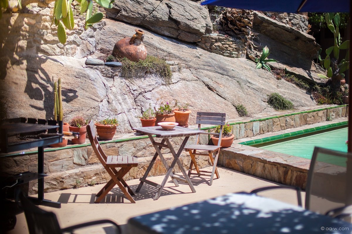 Charming House with Pool and Sea view gallery image 4