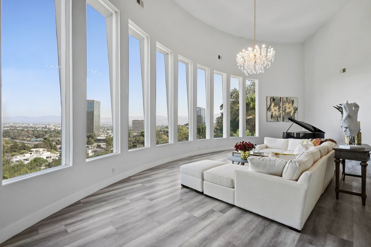 Universal Studio Superstar Mansion @ Hollywood, LA gallery image 2