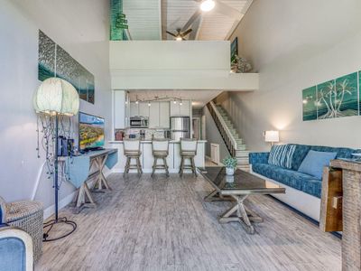 Great location, Stylish Beachy Condo With Upgraded