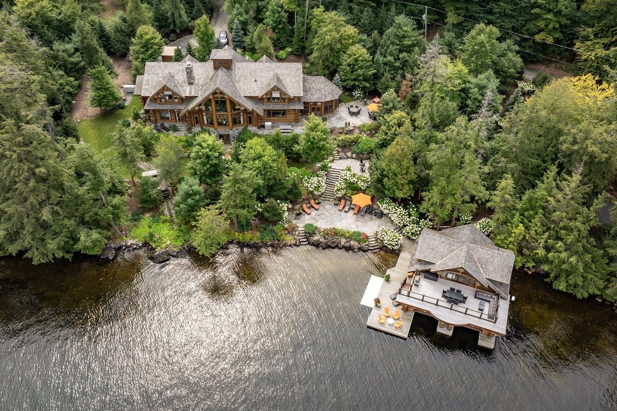 Breath-Taking Log Mansion in Muskoka gallery image 2