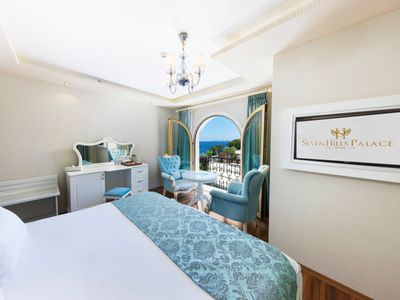 Seven Hills Palace & Spa Deluxe Family Room